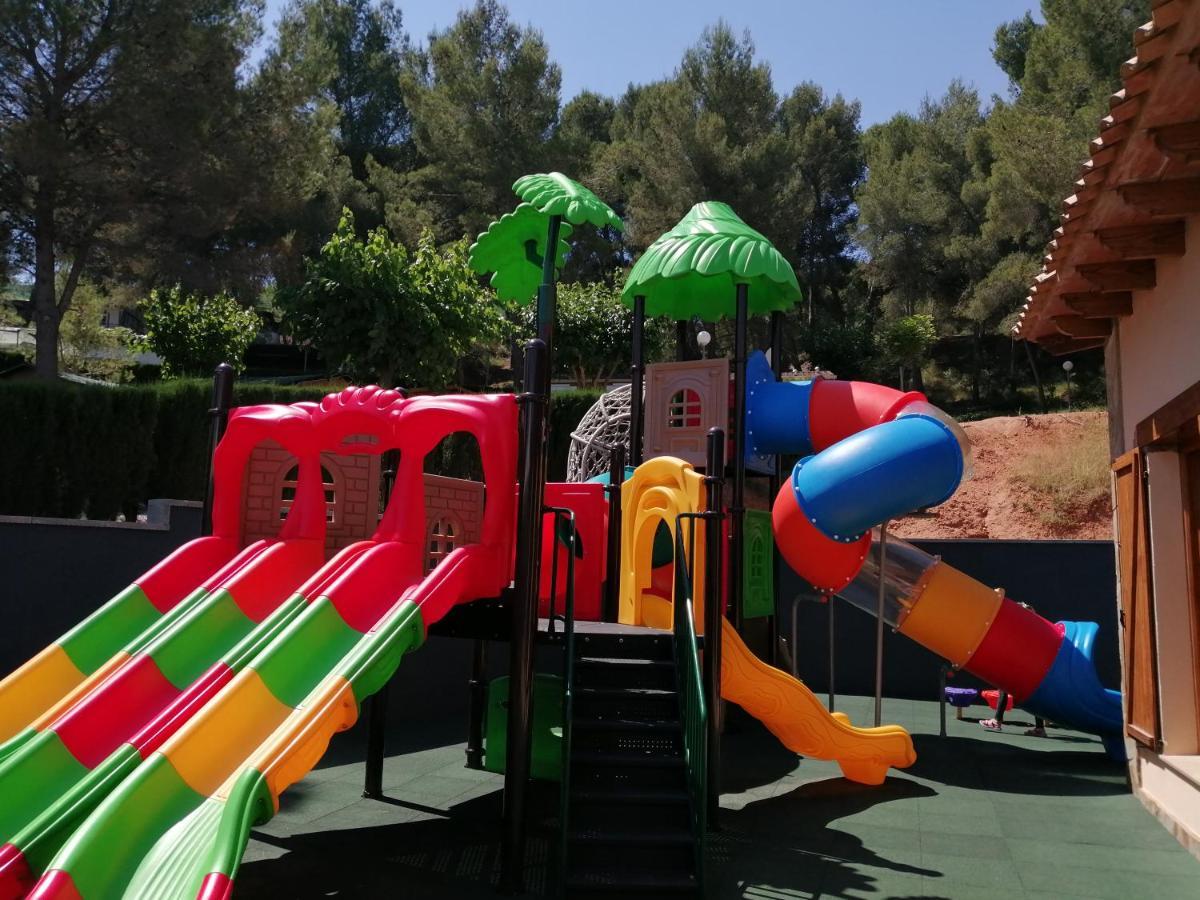 Camping-Bungalows Altomira Navajas Bagian luar foto