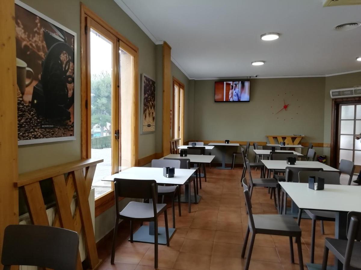 Camping-Bungalows Altomira Navajas Bagian luar foto